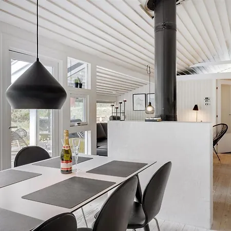Vakantiehuis Dagi - 300m From The Sea By Interhome
