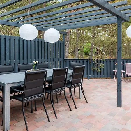 Dagi - 300m From The Sea By Interhome